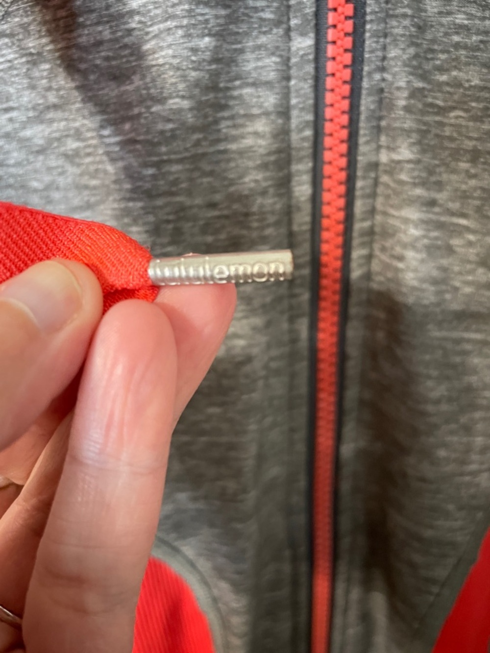 Lululemon In Stride Jacket Heathered Gray Red Size 8 Hooded Full Zip - Picture 3 of 9